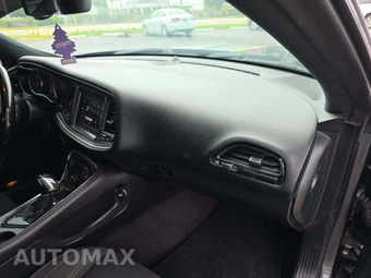 2018 Dodge Challenger SXT – miniatura 16