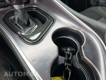 2018 Dodge Challenger SXT – miniatura 18