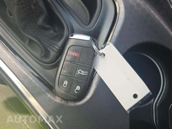 2018 Dodge Challenger SXT - miniatura 5