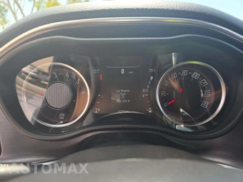 2018 Dodge Challenger SXT - miniatura 6
