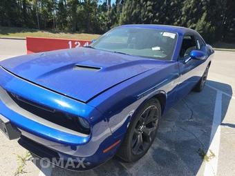 2018 Dodge Challenger SXT Plus - miniatura 1