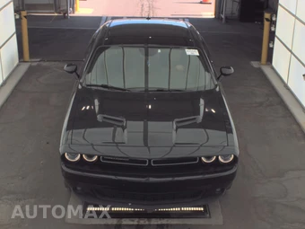 2018 Dodge Challenger SXT Plus - miniatura 2