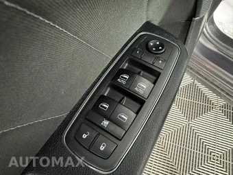 2018 Dodge Charger GT - miniatura 38