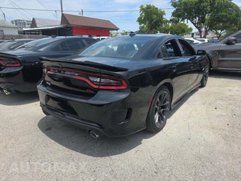 2018 Dodge Charger R/T Scat Pack - miniatura 3