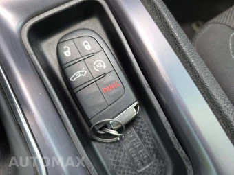 2018 Dodge Charger R/T Scat Pack - miniatura 5