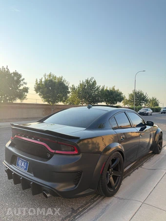2018 Dodge Charger SRT Hellcat - miniatura 4