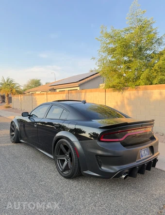 2018 Dodge Charger SRT Hellcat - miniatura 6