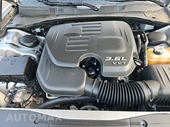 2018 Dodge Charger SXT - miniatura 15