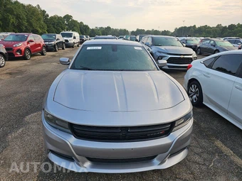2018 Dodge Charger SXT - miniatura 2
