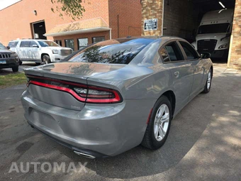 2018 Dodge Charger SXT – miniatura 3