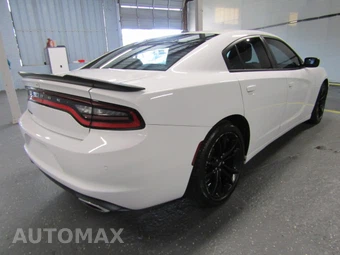 2018 Dodge Charger SXT – miniatura 6
