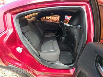 2018 Dodge Charger SXT – miniatura 16