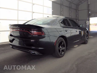 2018 Dodge Charger SXT – miniatura 4
