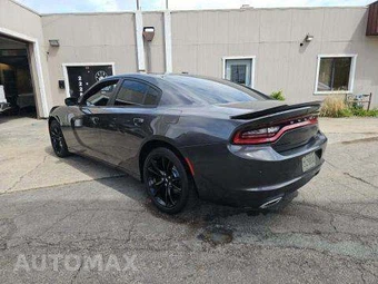 2018 Dodge Charger SXT – miniatura 2