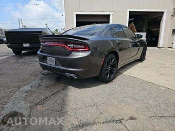 2018 Dodge Charger SXT – miniatura 3