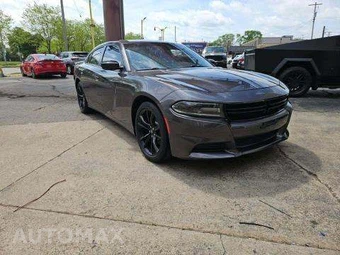 2018 Dodge Charger SXT – miniatura 4