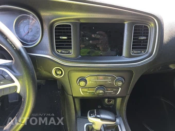 2018 Dodge Charger SXT Plus – miniatura 11
