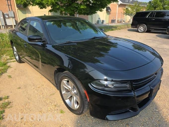 2018 Dodge Charger SXT Plus – miniatura 3