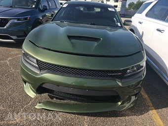 2018 Dodge Charger SXT Plus – miniatura 2