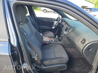 2018 Dodge Charger SXT Plus – miniatura 8