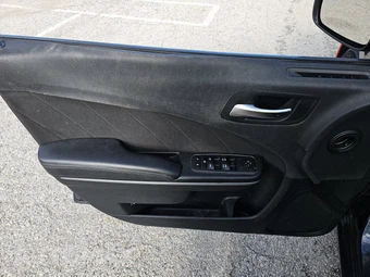 2018 Dodge Charger SXT Plus – miniatura 9