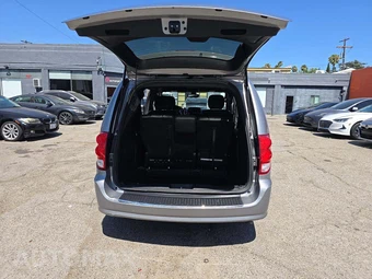 2018 Dodge Grand Caravan GT 121.2" WB - miniatura 12
