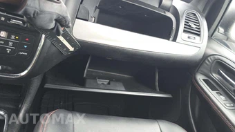 2018 Dodge Grand Caravan GT 121.2" WB - miniatura 39