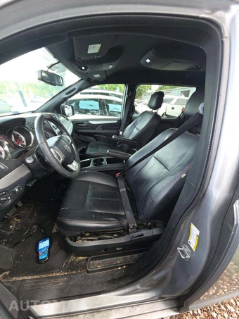 2018 Dodge Grand Caravan GT 121.2" WB - miniatura 6