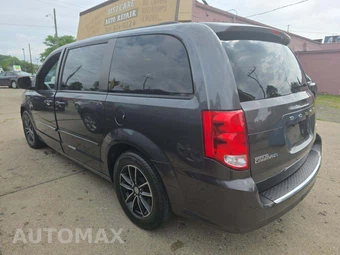 2018 Dodge Grand Caravan GT 121.2" WB - miniatura 2