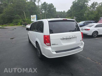 2018 Dodge Grand Caravan GT 121.2" WB – miniatura 2
