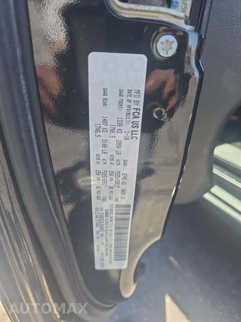 2018 Dodge Grand Caravan GT 121.2" WB - miniatura 2