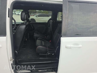 2018 Dodge Grand Caravan GT 121.2" WB - miniatura 10