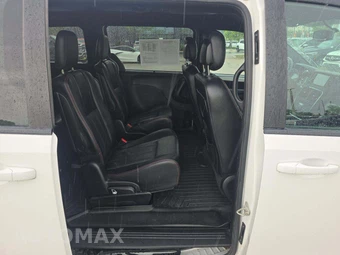 2018 Dodge Grand Caravan GT 121.2" WB - miniatura 14