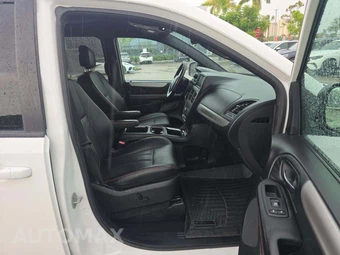 2018 Dodge Grand Caravan GT 121.2" WB - miniatura 16