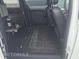 2018 Dodge Grand Caravan GT 121.2" WB - miniatura 12