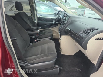 2018 Dodge Grand Caravan SE 121.2" WB - miniatura 8