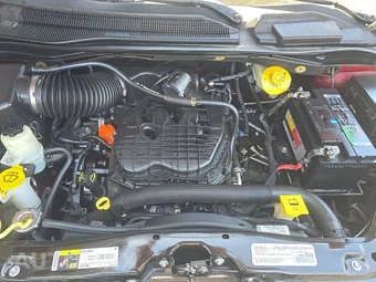 2018 Dodge Grand Caravan SE 121.2" WB - miniatura 16