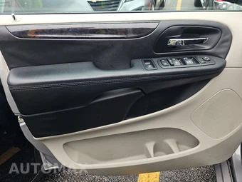2018 Dodge Grand Caravan SE 121.2" WB - miniatura 9