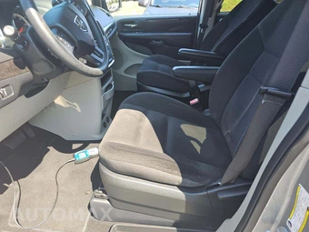 2018 Dodge Grand Caravan SE 121.2" WB - miniatura 6