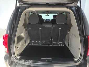 2018 Dodge Grand Caravan SE 121.2" WB - miniatura 17