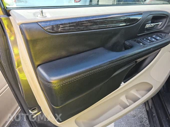 2018 Dodge Grand Caravan SE 121.2" WB - miniatura 9