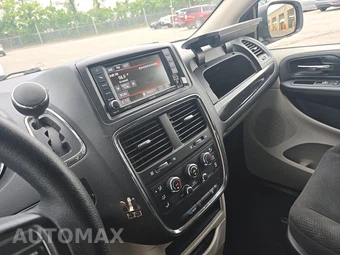 2018 Dodge Grand Caravan SE 121.2" WB - miniatura 11