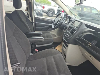 2018 Dodge Grand Caravan SE 121.2" WB - miniatura 8
