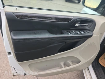 2018 Dodge Grand Caravan SE 121.2" WB - miniatura 9