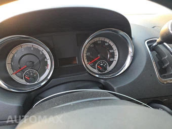 2018 Dodge Grand Caravan SE 121.2" WB - miniatura 12