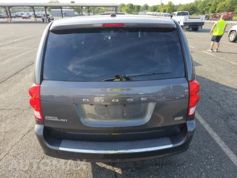 2018 Dodge Grand Caravan SE 121.2" WB - miniatura 5