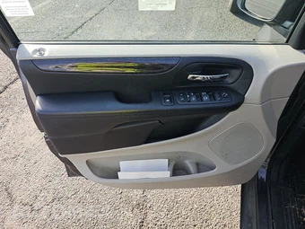 2018 Dodge Grand Caravan SE 121.2" WB - miniatura 9