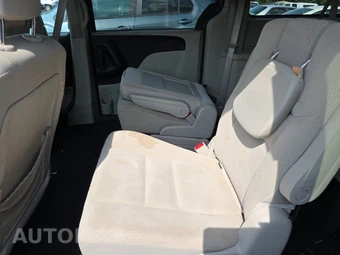 2018 Dodge Grand Caravan SE 121.2" WB - miniatura 13