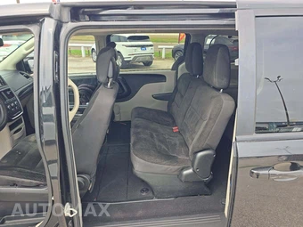 2018 Dodge Grand Caravan SE 121.2" WB - miniatura 10