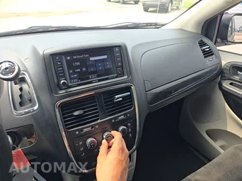 2018 Dodge Grand Caravan SE 121.2" WB - miniatura 29